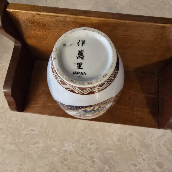 Vintage Japanese Imari Vase - Picture 4 of 4